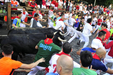 Las mejores imágenes del encierro exclusivas de los fotógrafos de Diario de Navarra