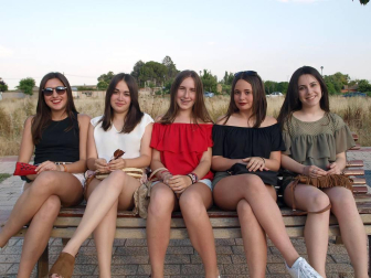 El balcón del Ayuntamiento de Murchante acogió, el viernes 1 de julio, el lanzamiento del cohete que dio inicio a las fiestas de la Juventud. Un concierto homenaje a The Beatles y una cena popular con actuación de dj completaron la jornada. El sábado y el domingo también se pudo disfrutar de gigantes, vacas en la calle, música y encuentros culinarios.