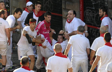 Varios 'cebadas' sueltos siembran el pánico y dejan cinco corneados