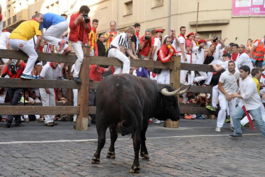 Varios 'cebadas' sueltos siembran el pánico y dejan cinco corneados