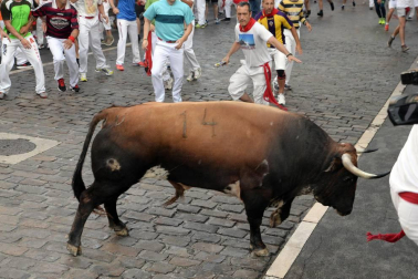 Varios 'cebadas' sueltos siembran el pánico y dejan cinco corneados