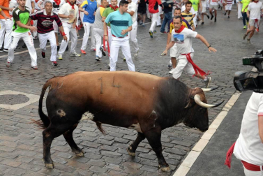 Varios 'cebadas' sueltos siembran el pánico y dejan cinco corneados