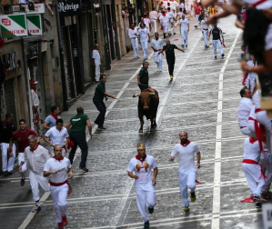 Varios 'cebadas' sueltos siembran el pánico y dejan cinco corneados