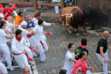 Varios 'cebadas' sueltos siembran el pánico y dejan cinco corneados