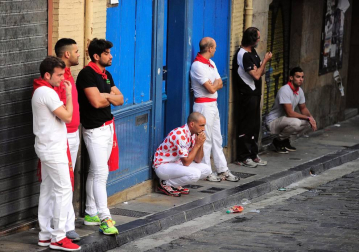 Varios 'cebadas' sueltos siembran el pánico y dejan cinco corneados
