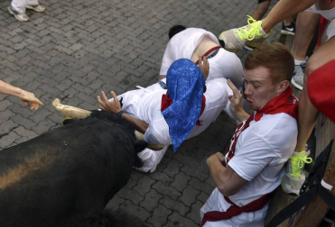 Varios 'cebadas' sueltos siembran el pánico y dejan cinco corneados