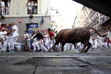 Varios 'cebadas' sueltos siembran el pánico y dejan cinco corneados