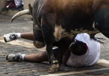 Varios 'cebadas' sueltos siembran el pánico y dejan cinco corneados