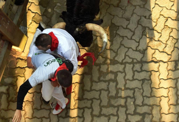 Un encierro masivo y sin cornadas en el domingo de Sanfermines