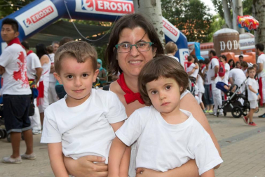 La plaza de la Libertad albergó las atracciones y actividades lúdicas y de ocio de 'Menudas fiestas', dirigidas a niños y adolescentes hasta los 17 años. Se establecieron 16 zonas con hinchables, talleres, camas elásticas, barcas de agua, rocódromo, pistas de mini gol, tren e, incluso, un particular encierro. De carácter gratuito, las actividades se programaron en horario de mañana y tarde y, como cada año, congregaron a un gran número de visitantes, principalmente familias.