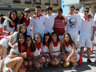 Cadreita ha vivido ocho días sumergido en sus fiestas patronales en honor a San Miguel. Arrancaron el día 15 con el lanzamiento del chupinazo por parte de la concejala de Cultura, Laura Salvatierra, y finalizaron ayer viernes con el tradicional Pobre de Mí. Vacas, encierros, verbenas, actividades infantiles, almuerzos populares... la agenda de actos fue de lo más completa.