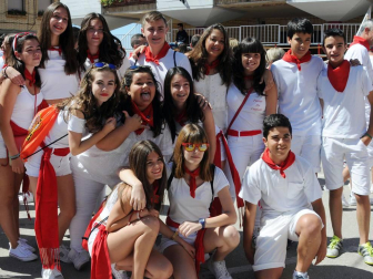 Cadreita ha vivido ocho días sumergido en sus fiestas patronales en honor a San Miguel. Arrancaron el día 15 con el lanzamiento del chupinazo por parte de la concejala de Cultura, Laura Salvatierra, y finalizaron ayer viernes con el tradicional Pobre de Mí. Vacas, encierros, verbenas, actividades infantiles, almuerzos populares... la agenda de actos fue de lo más completa.