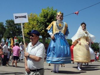 El fin de semana de la Juventud de San Adrián acogió el día 17 una concentración de Comparsas de Gigantes.