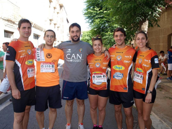 Este domingo 24 de julio comienzan las fiestas de Tudela y como prolegómeno a este día tan esperado, la capital ribera celebró el 17 de julio la cuarta edición de la Carrera del Encierro, organizada por Diario de Navarra. La prueba, de carácter no competitivo, reunió a más de un millar de participantes de todas las edades, que completaron el recorrido del encierro por las calles tudelanas en un ambiente inmejorable.