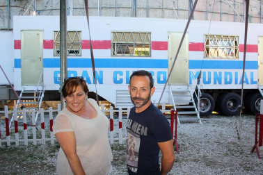 El Gran Circo Mundial permaneció en Pamplona del 2 al 20 de julio y atrapó con la magia de sus números a cuantos se acercaron a él. Entre los artistas que salieron a su pista, estaban los incombustibles Fofito y Mónica Aragón.