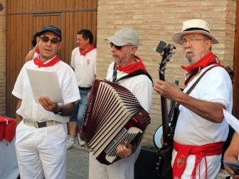 Cascante y Monteagudo fueron las localidades anfitrionas de la
XL Concentración de Auroros de Navarra, que en 2017 se celebrará en Milagro, y que reunió a cerca de 3.000 participantes.