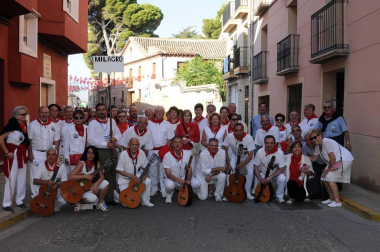 Cascante y Monteagudo fueron las localidades anfitrionas de la
XL Concentración de Auroros de Navarra, que en 2017 se celebrará en Milagro, y que reunió a cerca de 3.000 participantes.