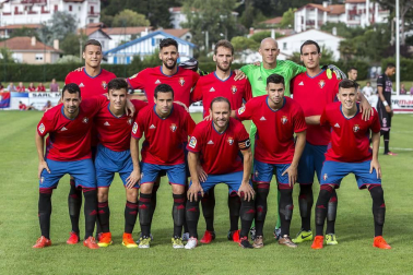 El primer partido de la pretemporada rojilla finalizó con una derrota por 2-0 ante los franceses en Hendaya