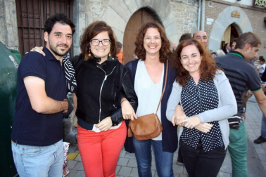 La agenda cultural de verano de Aoiz reservó un espacio el 23 de julio para la Fiesta de la Cerveza, organizada por Angiluerreka Elkartea en la plaza del Mercado.