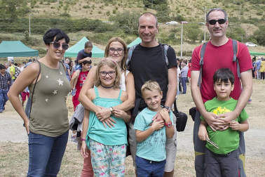 La Asociación Turística Tierras de Iranzu, junto con el Ayuntamiento de Salinas de Oro, organizó el 31 de julio unas jornadas gastronómicas en las que el protagonismo recayó en la sal de manantial natural de esta localidad del valle de Guesálaz.