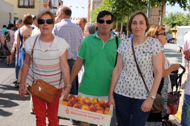 El lunes 15 de agosto, Sartaguda celebró una nueva edición de su Feria del Melocotón, cuyo pregón inicial corrió a cargo de Juanma Intxaurrandieta, gerente de INTIA. Tras la apertura oficial, los visitantes pudieron disfrutar de la exposición y venta de esta fruta, con degustación de vino con melocotón, feria de artesanía, hinchables, concurso de postres, sorteo de productos y tren turístico. Tras la comida popular, la jornada se cerró con un festival de pelota a cargo de Asegarce.