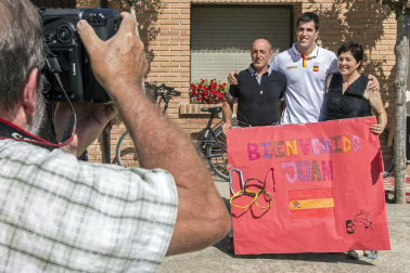 Recibimiento al olímpico Juan Peralta en Figarol