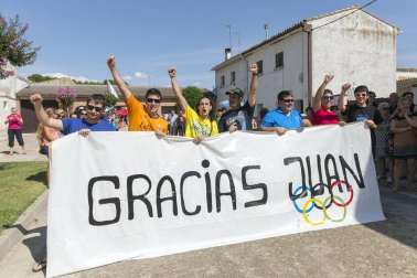 Recibimiento al olímpico Juan Peralta en Figarol