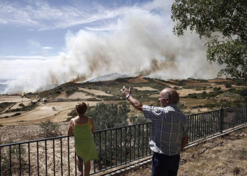 Incendio de grandes dimensiones entre Tafalla y Pueyo