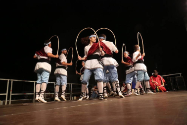 Paloteado de las fiestas de Ribaforada.