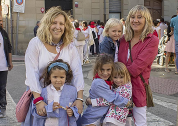 Los niños, y también los mayores, han disfrutado estas fiestas de Tafalla de unos 'toricos' muy especiales, que en vez de asustar con sus cuernos divirtieron con sus chorros de agua. Esta era una de las actividades infantiles que se programaron en el patio del Colegio de Escolapios durante la semana festiva, que se prolongó del 14 al 20 de agosto.