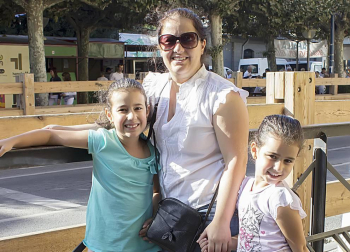 Los niños, y también los mayores, han disfrutado estas fiestas de Tafalla de unos 'toricos' muy especiales, que en vez de asustar con sus cuernos divirtieron con sus chorros de agua. Esta era una de las actividades infantiles que se programaron en el patio del Colegio de Escolapios durante la semana festiva, que se prolongó del 14 al 20 de agosto.