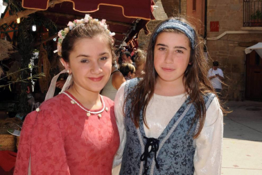 Olite regresó, del 19 al 21 de agosto, a la Edad Media para dar vida a una de las fiestas medievales de más solera de nuestra tierra. Bajo el espectacular marco del castillo se fue sucediendo un programa variado que dio inicio con el pregón, que este año corrió a cargo del profesor y dramaturgo Ignacio Aranguren, Premio Príncipe de Viana de la Cultura.