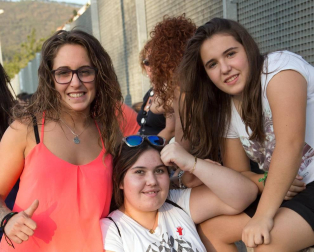 El equipo de fútbol femenino de Berriozar se estrenó en Segunda División en plenas fiestas de su localidad. Días antes, sus integrantes protagonizaron el inicio festivo al ser las encargadas de lanzar el tradicional chupinazo. Ya en el campo, las chicas del Club de Fútbol Berriozar ofrecieron a su afición la copa que les acredita como campeonas de la Liga Regional del pasado curso. Posteriormente, comenzó el encuentro contra el Mulier CFN en el que ha sido el primer derbi navarro de la temporada. La victoria se decantó del lado visitante, en un partido disputado que atrajo a un buen número de aficionados al campo.