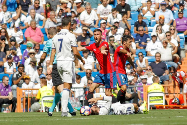 Imágenes del encuentro de la jornada 3 de LaLiga Santander disputado en el Santiago Bernabéu entre Real Madrid y el C.A. Osasuna que finalizó con victoria local.
