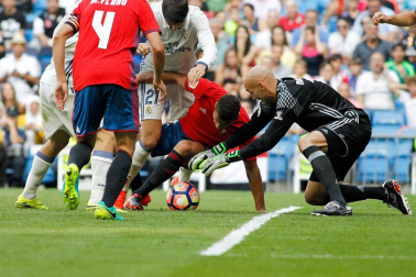 Imágenes del encuentro de la jornada 3 de LaLiga Santander disputado en el Santiago Bernabéu entre Real Madrid y el C.A. Osasuna que finalizó con victoria local.
