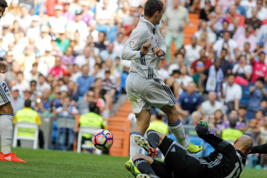 Imágenes del encuentro de la jornada 3 de LaLiga Santander disputado en el Santiago Bernabéu entre Real Madrid y el C.A. Osasuna que finalizó con victoria local.