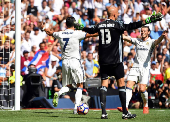 Imágenes del encuentro de la jornada 3 de LaLiga Santander disputado en el Santiago Bernabéu entre Real Madrid y el C.A. Osasuna.