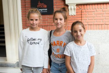 El jueves 8 de septiembre, los alumnos de Clen College celebraron con una sencilla y emotiva ceremonia la consecución de los títulos oficiales de Cambrigde. El acto tuvo lugar en el Colegio de Médicos y a él asistieron los orgullosos familiares de estos aplicados 'students'.