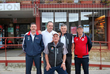 El sábado 17 de septiembre, la Federación Navarra de Tiro Olímpico organizó en el Coto Valdorba, sito en la localidad navarra de Sansoáin, la Copa Presidente de Doble Trap, competición en la que se dieron cita veinticinco tiradores, entre ellos varias de las mejores escopetas del ranking nacional.