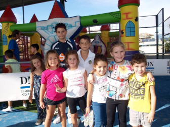 El 14 de septiembre, con motivo de su tercer aniversario, el CDM Clara Campoamor de Tudela celebró una jornada de puertas abiertas en el que pudieron participar tanto abonados como no abonados. Se ofrecieron gratuitamente 34 actividades, incluyendo tres nuevas: Hiit (High Intensity Interval Training o entrenamiento en intervalos de alta intensidad), Funcional joven y Aquazumba. Además, los más pequeños pudieron pasar un rato divertido en los hinchables.