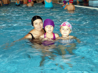 El 14 de septiembre, con motivo de su tercer aniversario, el CDM Clara Campoamor de Tudela celebró una jornada de puertas abiertas en el que pudieron participar tanto abonados como no abonados. Se ofrecieron gratuitamente 34 actividades, incluyendo tres nuevas: Hiit (High Intensity Interval Training o entrenamiento en intervalos de alta intensidad), Funcional joven y Aquazumba. Además, los más pequeños pudieron pasar un rato divertido en los hinchables.