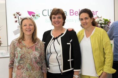 Este sábado se celebró la inauguración de la Clínica Belestar, un proyecto familiar que ha unido el trato cercano y de confianza con las más novedosas técnicas y tratamientos. Se trata de un centro polivalente en el que se ofrecen tratamientos en odontología, medicina estética, fisioterapia, estética, nutrición y podología. Todos ellos enfocados a ofrecer un servicio integral al paciente y cuidar de él de los pies a la cabeza.