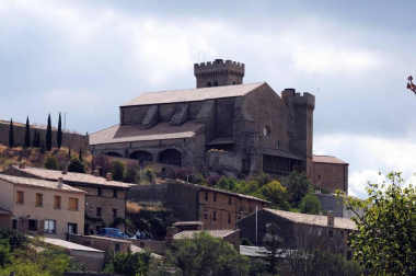 Ujué celebró un nuevo Día de las Migas el 25 de septiembre. Con la colaboración de Mesón Las Torres, Mesón Las Migas, Pastas Urrutia y Vega del Castillo se repartieron 6.000 raciones y se pudieron probar los vinos de la zona. También hubo feria de artesanía, 'caldico', animación de calle, actividades infantiles y visitas guiadas a la fortaleza.