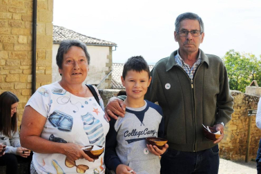 Ujué celebró un nuevo Día de las Migas el 25 de septiembre. Con la colaboración de Mesón Las Torres, Mesón Las Migas, Pastas Urrutia y Vega del Castillo se repartieron 6.000 raciones y se pudieron probar los vinos de la zona. También hubo feria de artesanía, 'caldico', animación de calle, actividades infantiles y visitas guiadas a la fortaleza.
