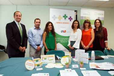 Nafarco, cooperativa farmacéutica líder en distribución en Navarra, ha celebrado la
quinta edición de Expofarma. 30 laboratorios de parafarmacia de las principales marcas del mercado aportaron su experiencia a los profesionales del sector que se acercaron a las instalaciones de Nafarco, en Noáin, el pasado 30 de septiembre.