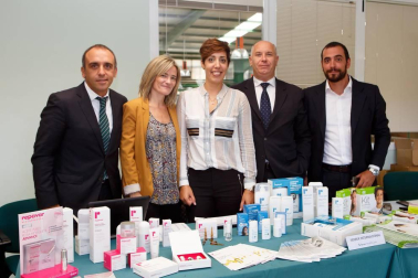 Nafarco, cooperativa farmacéutica líder en distribución en Navarra, ha celebrado la
quinta edición de Expofarma. 30 laboratorios de parafarmacia de las principales marcas del mercado aportaron su experiencia a los profesionales del sector que se acercaron a las instalaciones de Nafarco, en Noáin, el pasado 30 de septiembre.