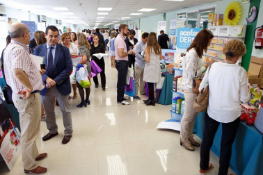 Nafarco, cooperativa farmacéutica líder en distribución en Navarra, ha celebrado la
quinta edición de Expofarma. 30 laboratorios de parafarmacia de las principales marcas del mercado aportaron su experiencia a los profesionales del sector que se acercaron a las instalaciones de Nafarco, en Noáin, el pasado 30 de septiembre.