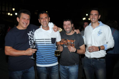 El viernes 30 de septiembre, la plaza de los Fueros de Falces acogió una degustación de vino y pinchos locales. El evento estuvo protagonizado por el Bar el Casino, las carnicerías Aranda, Inda y Ortega y las bodegas Aguirre, Armendáriz y Inurrieta, y fue organizado por la concejalía de Turismo del Ayuntamiento de Falces.