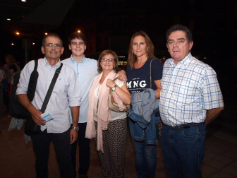 La ópera familiar 'Eloise' llenó las butacas del Teatro Gaztambide de Tudela el viernes 30 de septiembre. Se trata de un proyecto educativo coordinado por la Ópera de Cámara de Navarra en el que han participado diez colegios y entidades educativas navarras, un proceso creativo y artístico que han llevado a cabo más de 300 escolares navarros. Además, los jóvenes han trabajado conjuntamente con la Fundación Atena e Isterria, un ejemplo de integración.