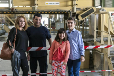 Rockwool festejó el 25 aniversario de la marca en España y Portugal con una jornada lúdico familiar en su planta de Caparroso. Se trata de la filial española del grupo danés Rockwool, proveedor líder mundial en productos de aislamiento de lana de roca, para los sectores de la edificación y la industria.
